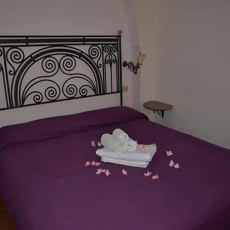 I Dammusi Di Ina Casa vacanze *