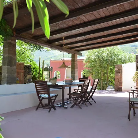 Bamboo Holiday home Pantelleria